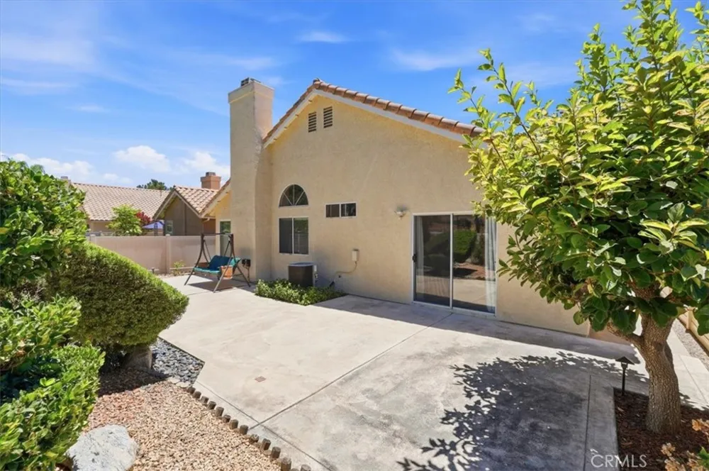 5831 Oakmont Banning, CA 92220