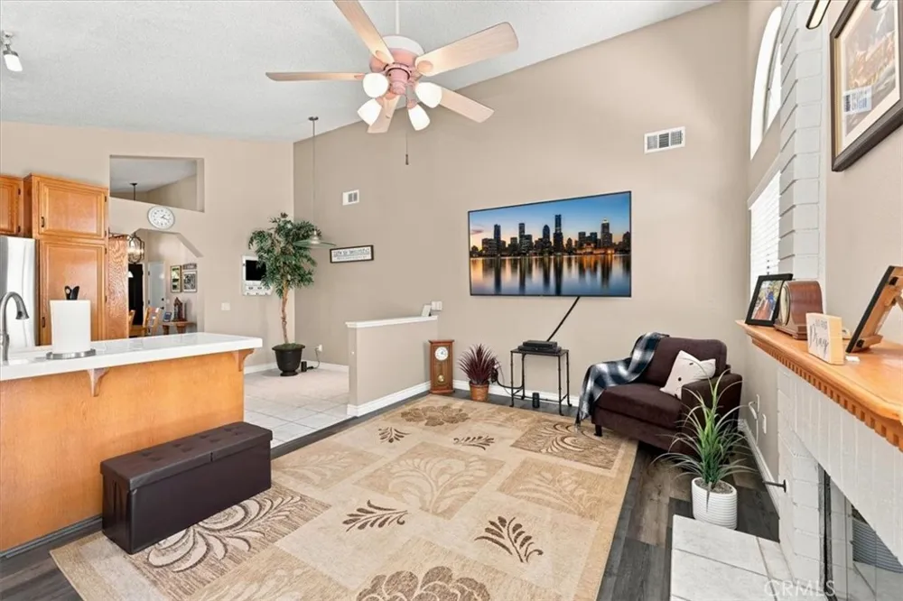 5831 Oakmont Banning, CA 92220