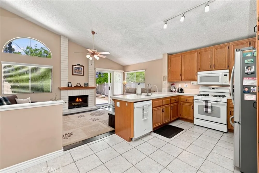 5831 Oakmont Banning, CA 92220