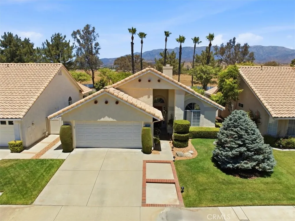 5831 Oakmont Banning, CA 92220