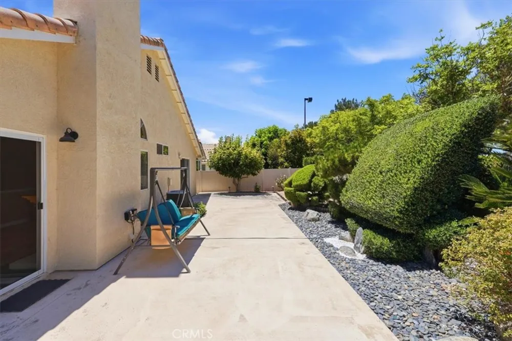 5831 Oakmont Banning, CA 92220