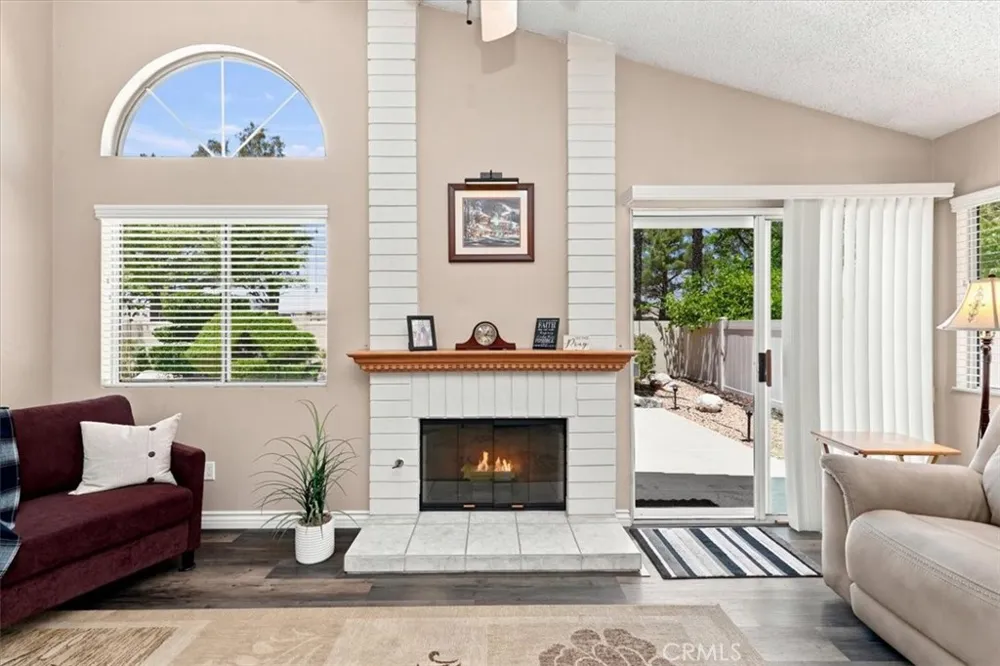 5831 Oakmont Banning, CA 92220