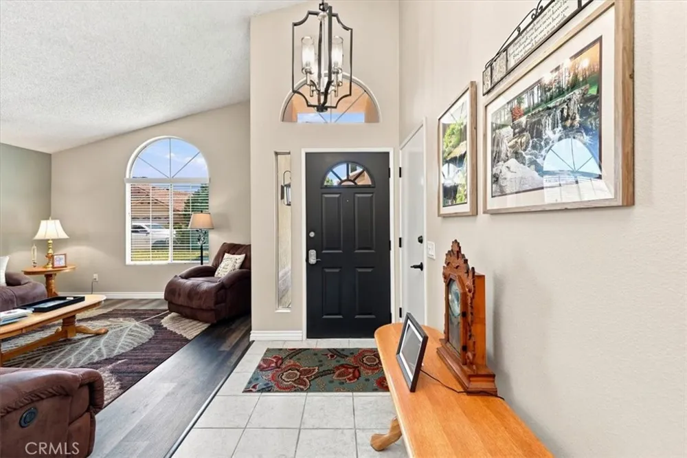 5831 Oakmont Banning, CA 92220