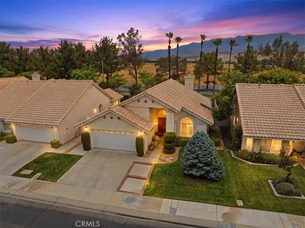 5831 Oakmont Banning, CA 92220