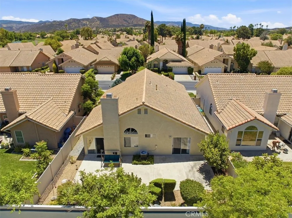 5831 Oakmont Banning, CA 92220