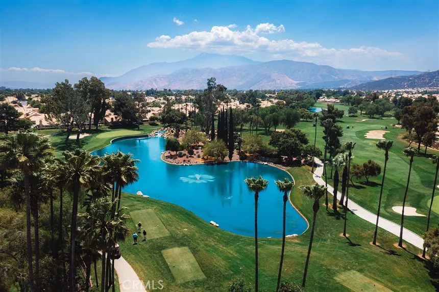 5831 Oakmont Banning, CA 92220