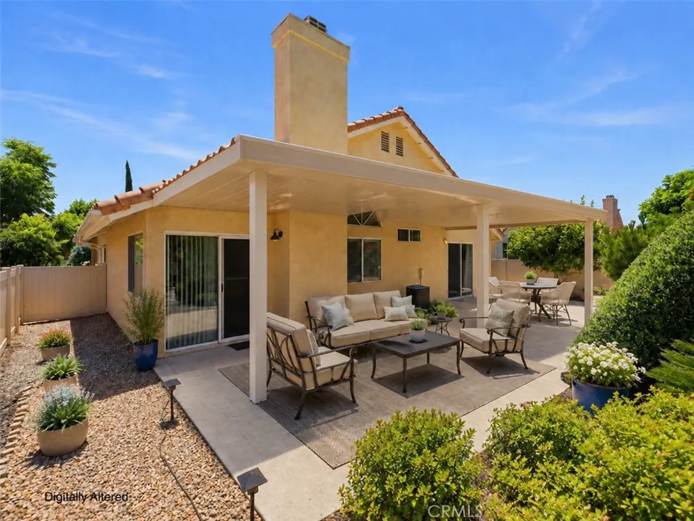 5831 Oakmont Banning, CA 92220