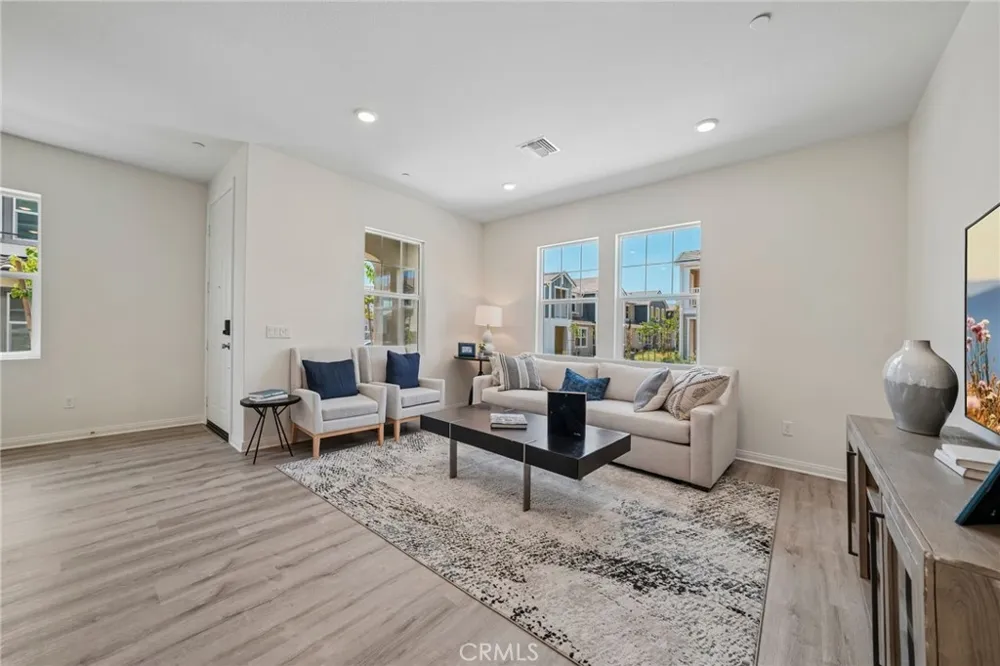 4273 S Hermosa Paseo Ontario, CA 91761
