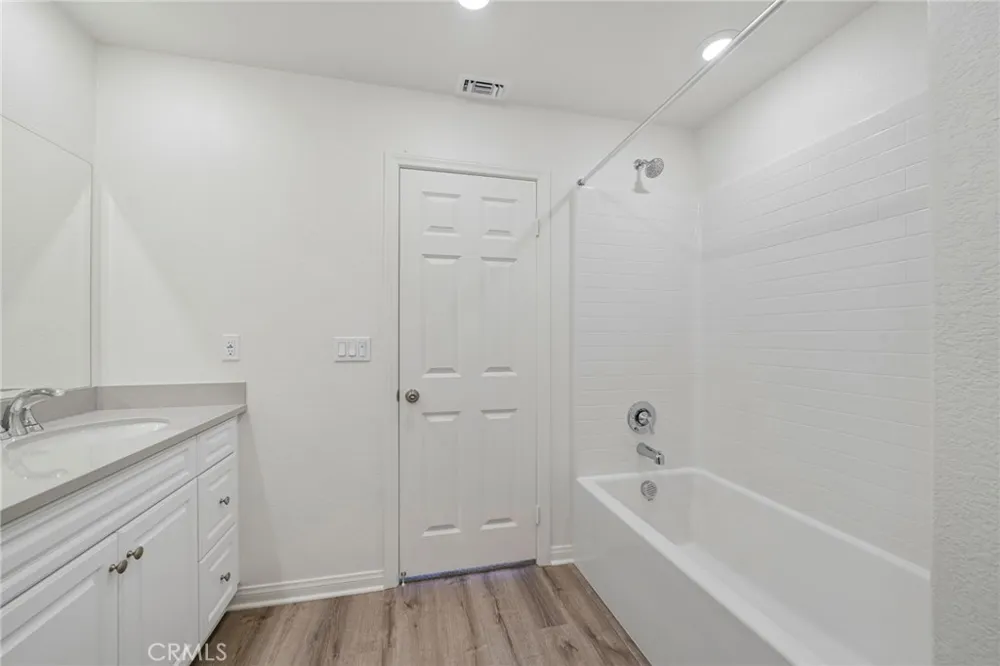 4273 S Hermosa Paseo Ontario, CA 91761