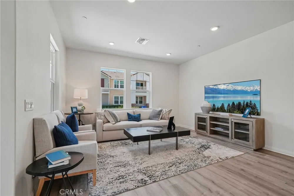 4273 S Hermosa Paseo Ontario, CA 91761