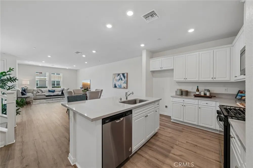 4273 S Hermosa Paseo Ontario, CA 91761