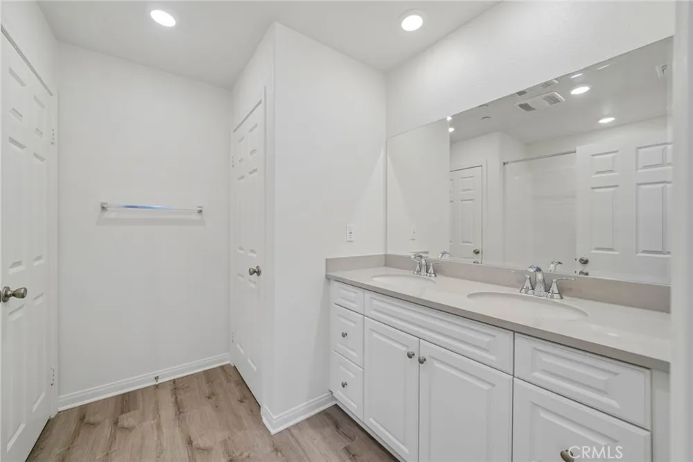 4273 S Hermosa Paseo Ontario, CA 91761