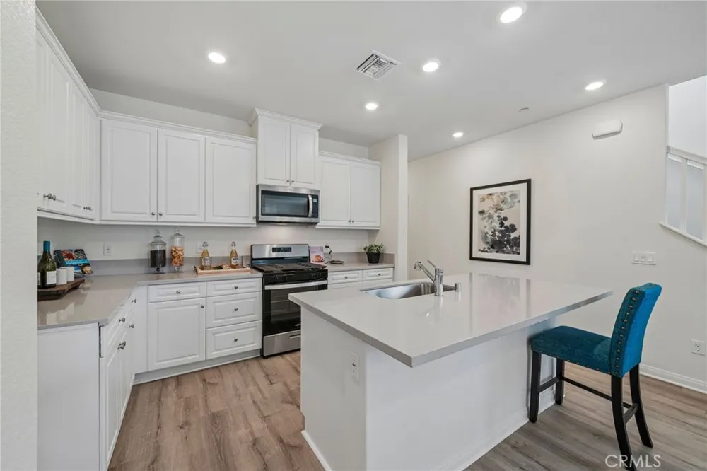 4273 S Hermosa Paseo Ontario, CA 91761