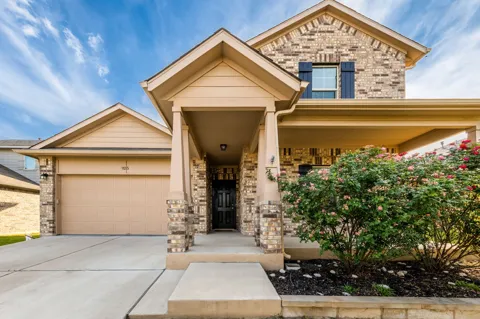 925 Woodduck Trail