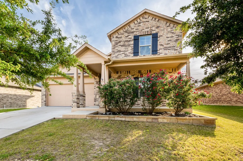 925 Woodduck Trail Leander, TX 78641