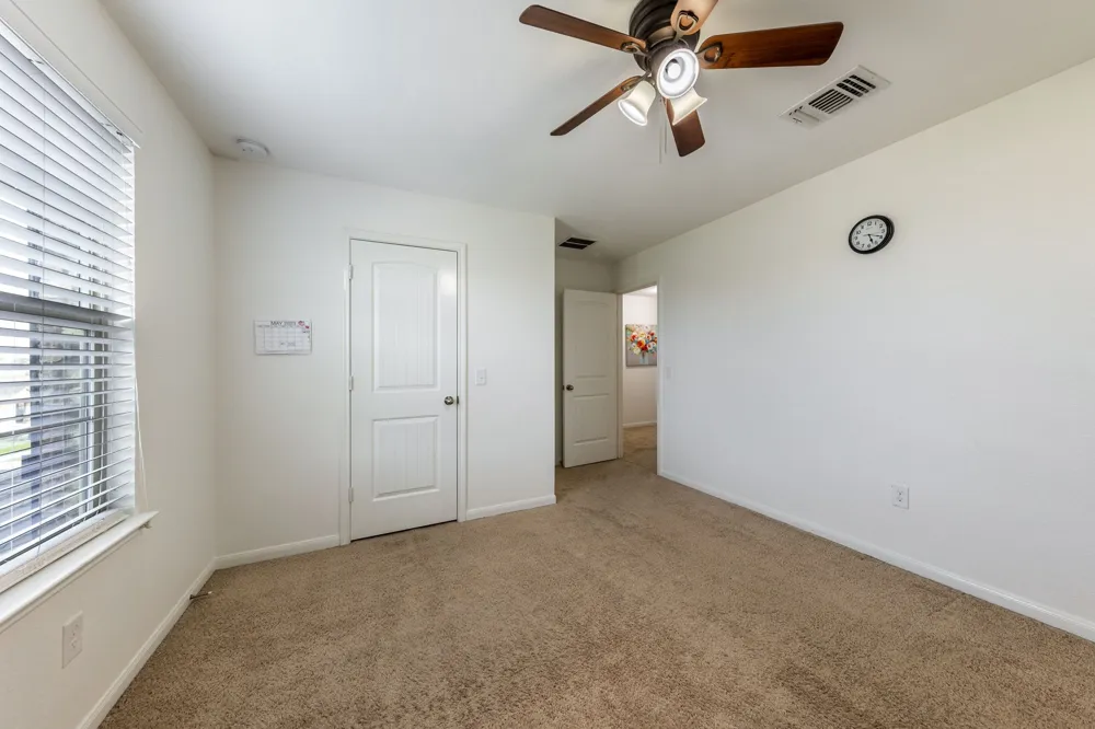 925 Woodduck Trail Leander, TX 78641