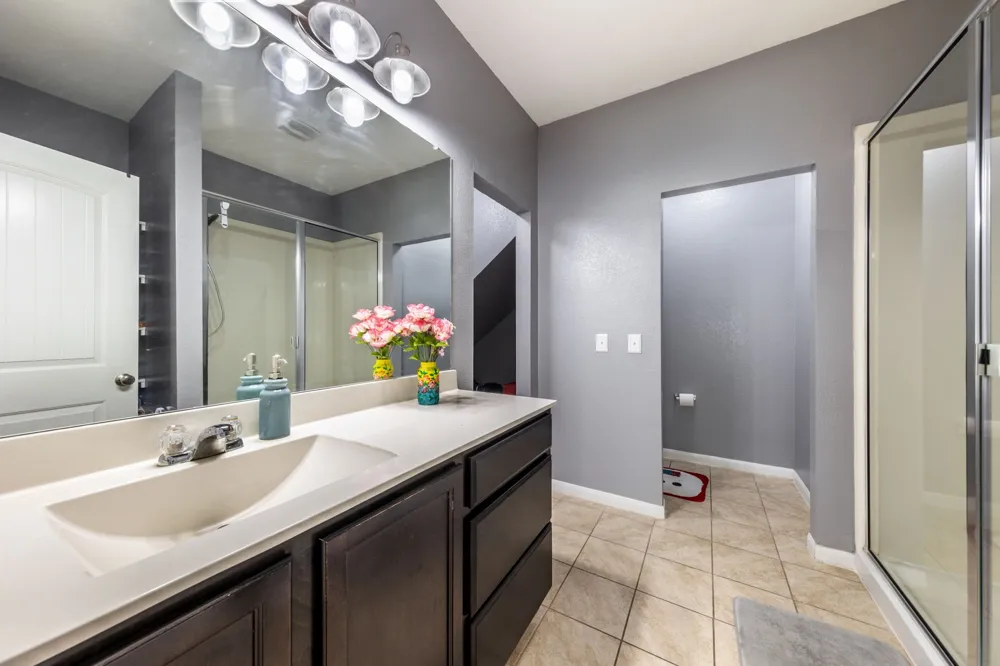 925 Woodduck Trail Leander, TX 78641