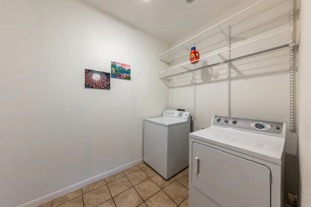 925 Woodduck Trail Leander, TX 78641