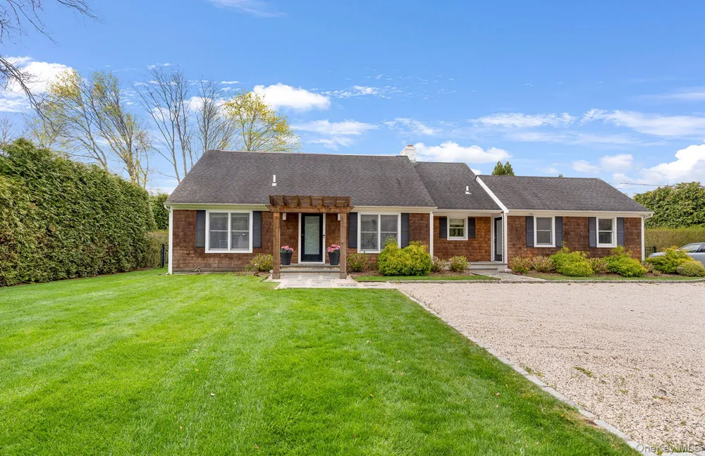 770 Hill Street Southampton, NY 11968
