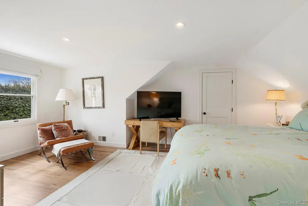 770 Hill Street Southampton, NY 11968