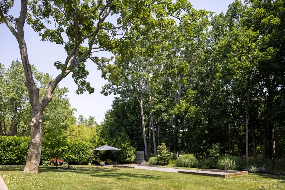 1050 Bayview Avenue Southold, NY 11971