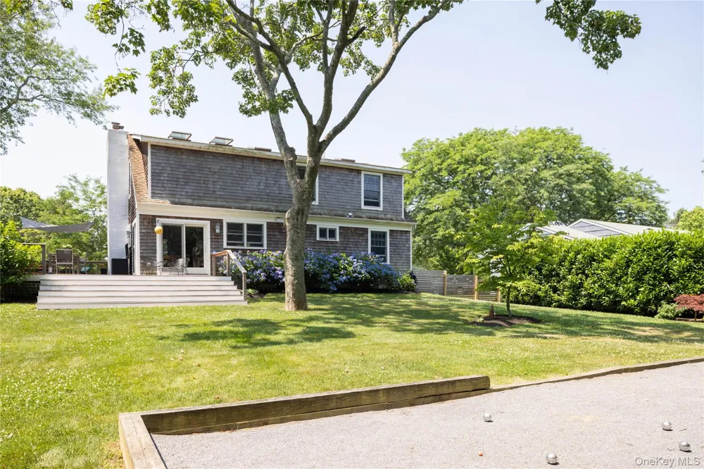 1050 Bayview Avenue Southold, NY 11971