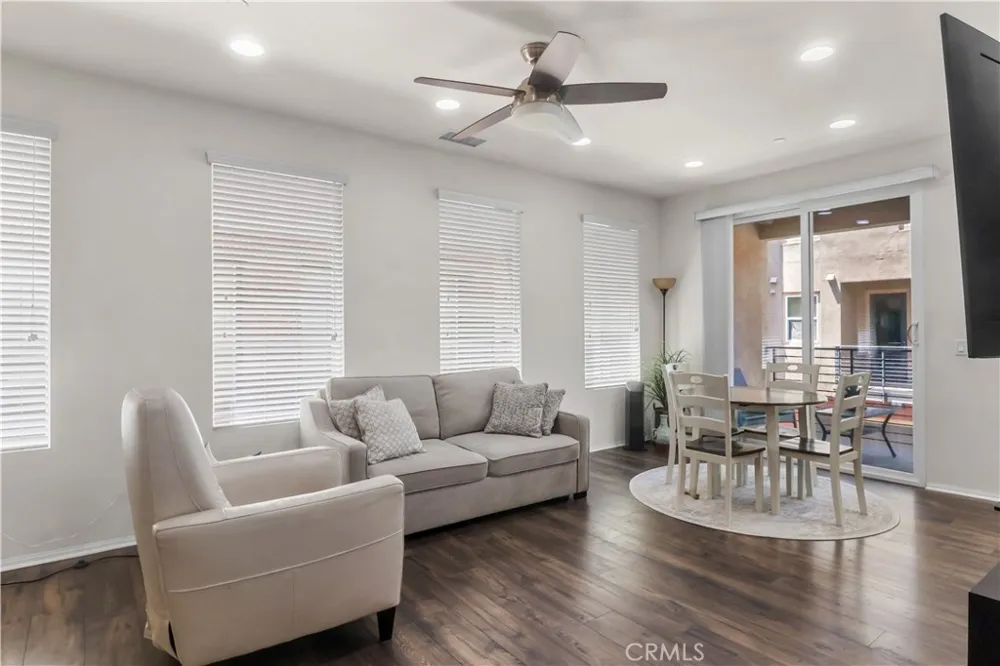 422 W Route 66 #28 Glendora, CA 91740