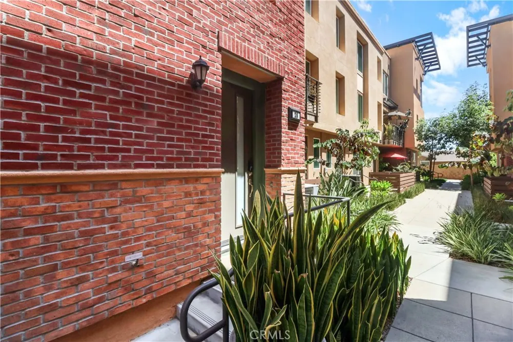 422 W Route 66 #28 Glendora, CA 91740