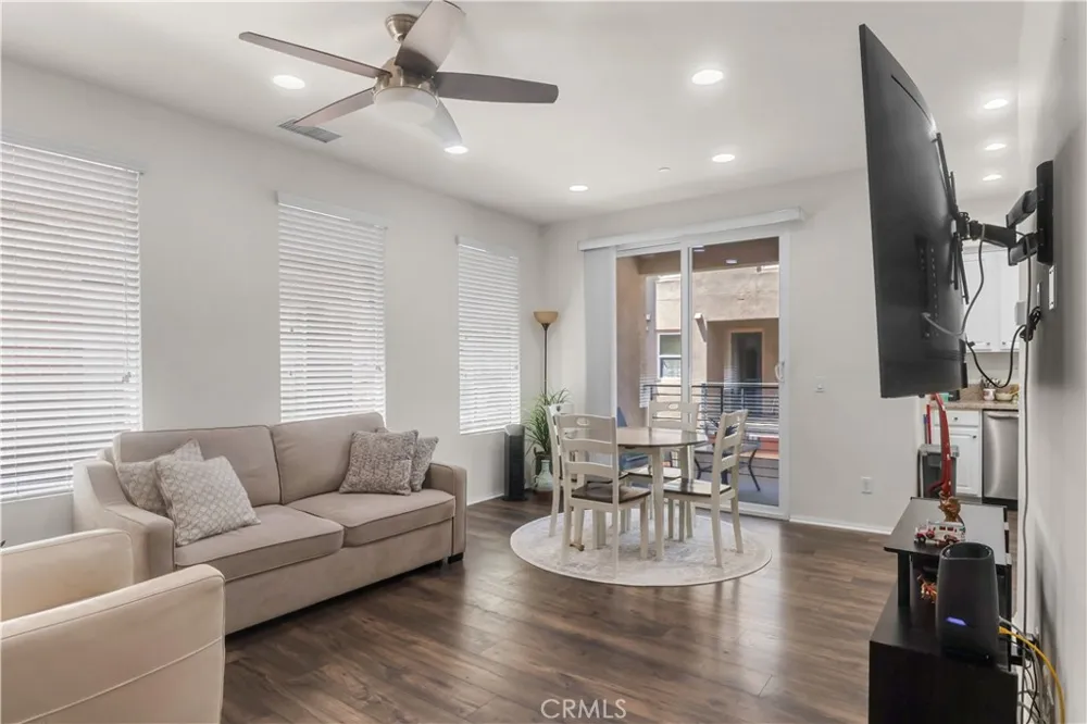422 W Route 66 #28 Glendora, CA 91740