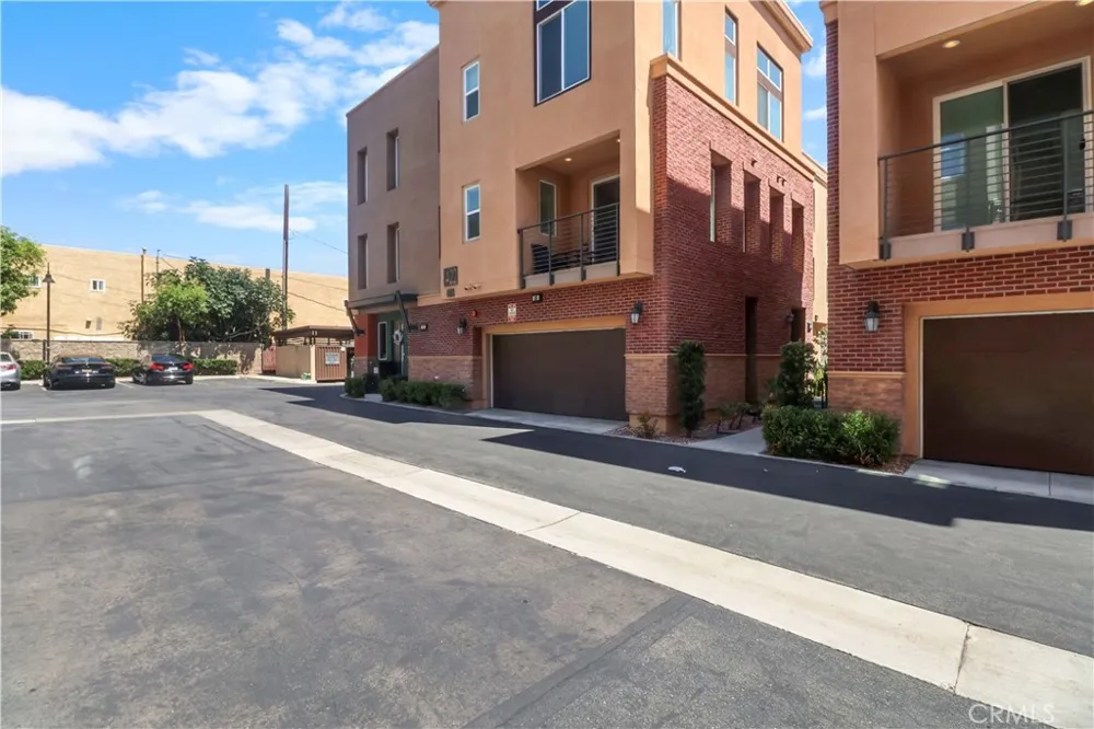 422 W Route 66 #28 Glendora, CA 91740