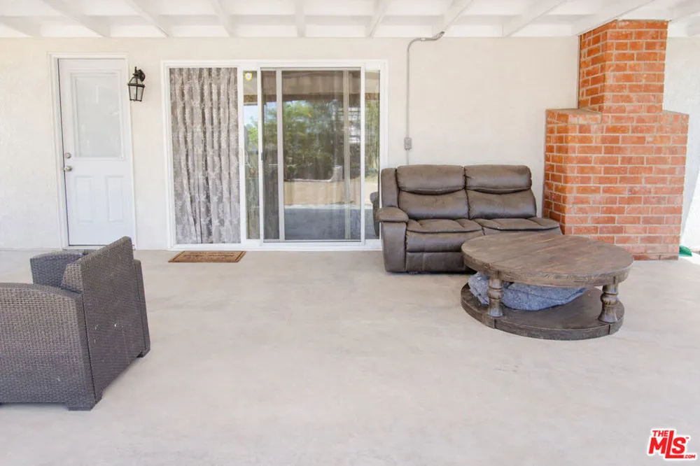 10550 Woldrich Street Sylmar, CA 91342