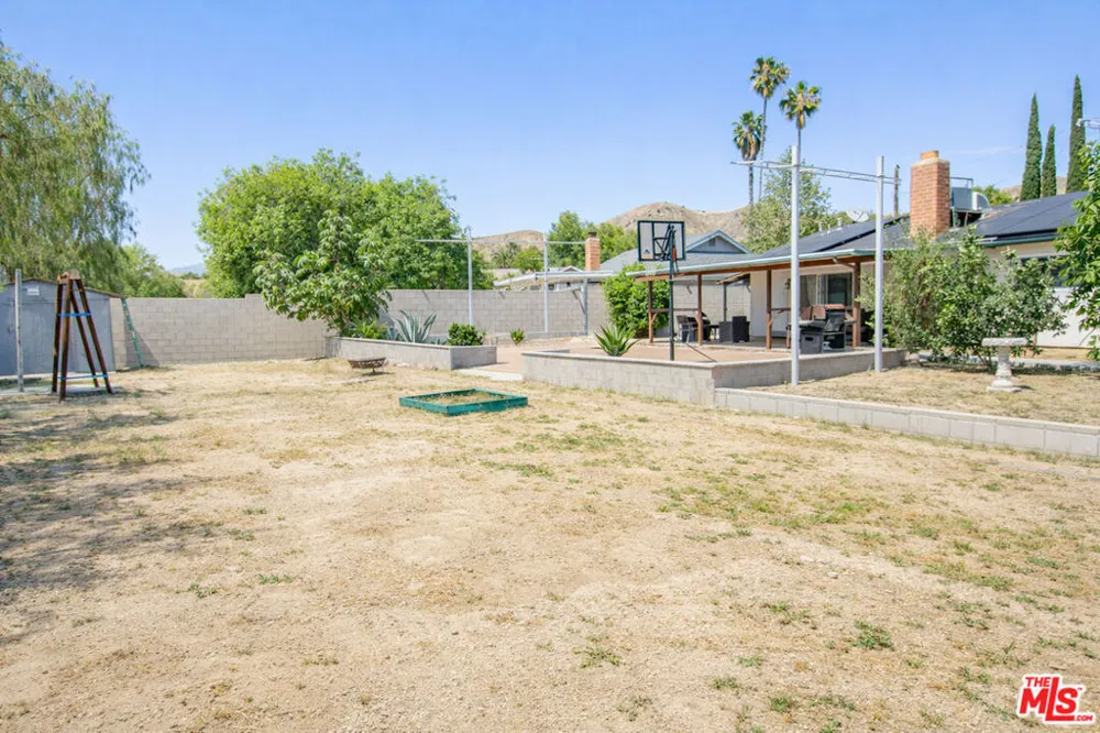 10550 Woldrich Street Sylmar, CA 91342