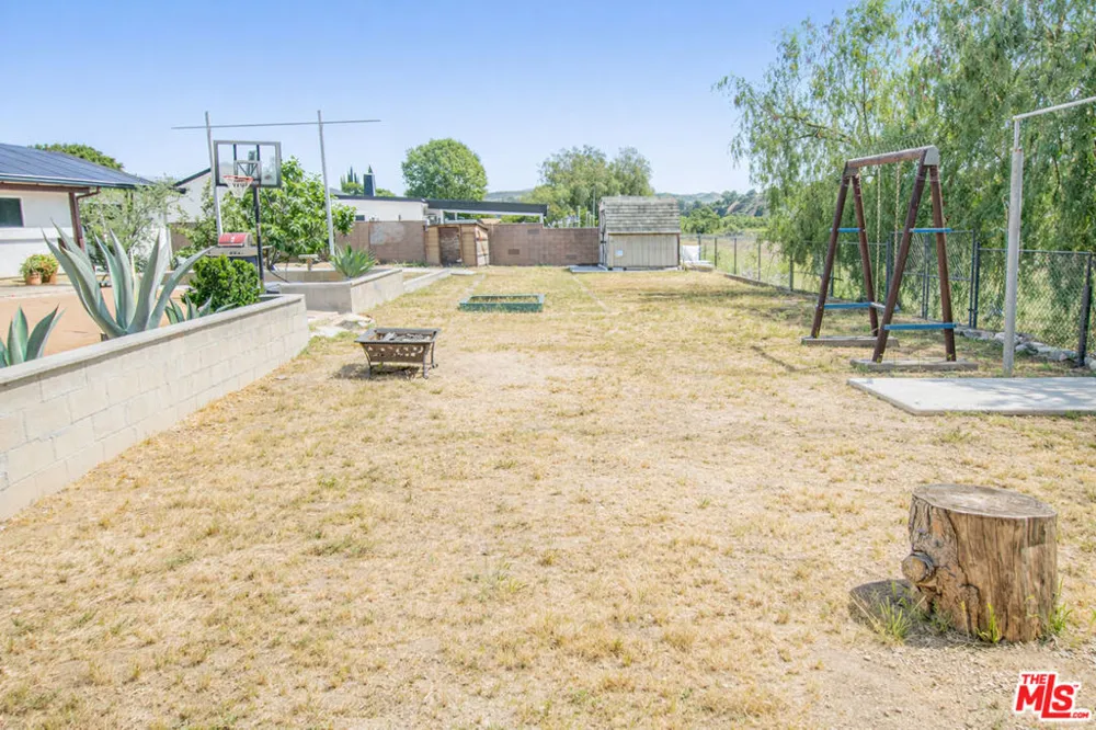 10550 Woldrich Street Sylmar, CA 91342
