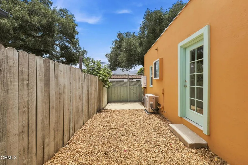 1003 E Virginia Terrace Santa Paula, CA 93060