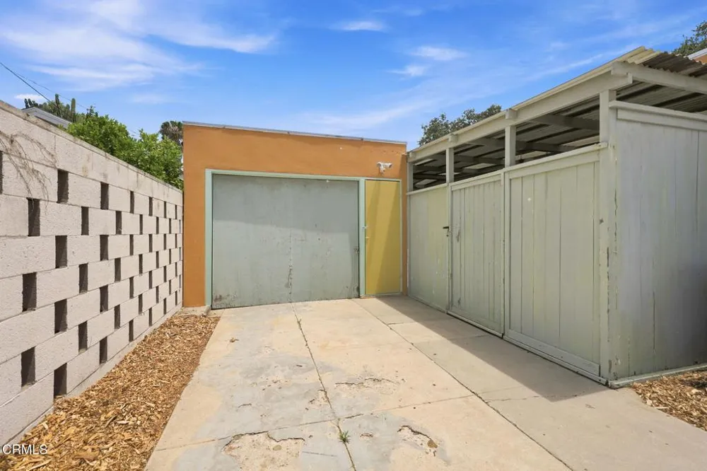 1003 E Virginia Terrace Santa Paula, CA 93060