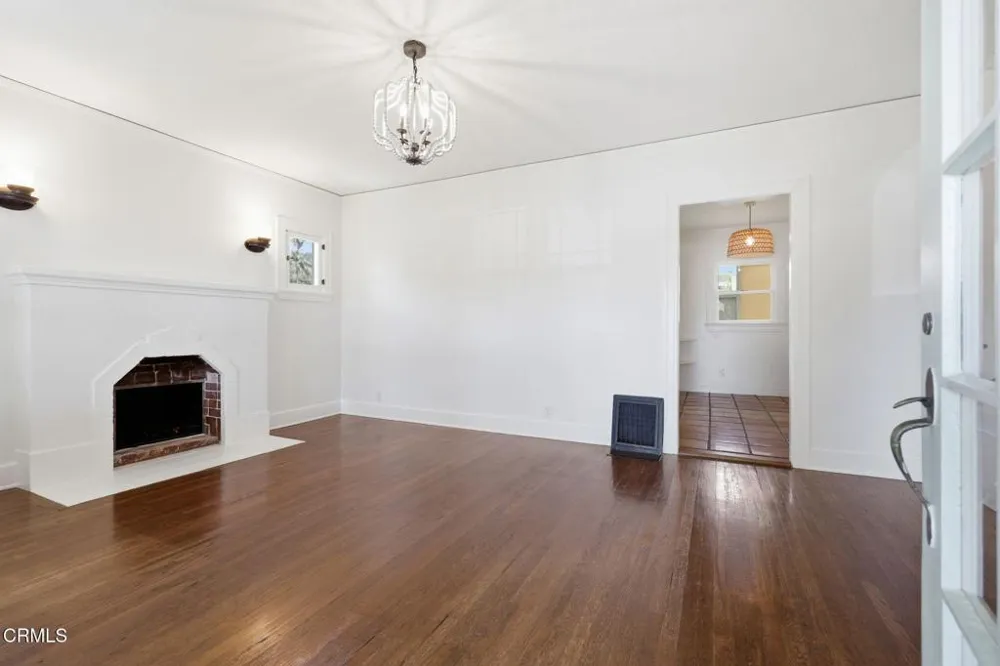 1003 E Virginia Terrace Santa Paula, CA 93060