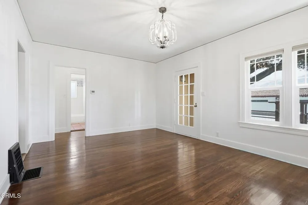 1003 E Virginia Terrace Santa Paula, CA 93060