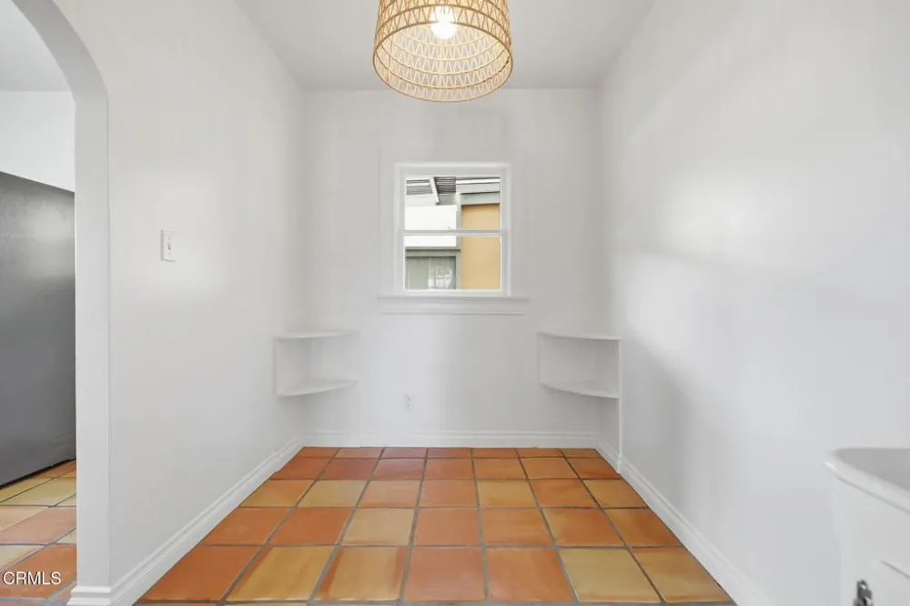 1003 E Virginia Terrace Santa Paula, CA 93060