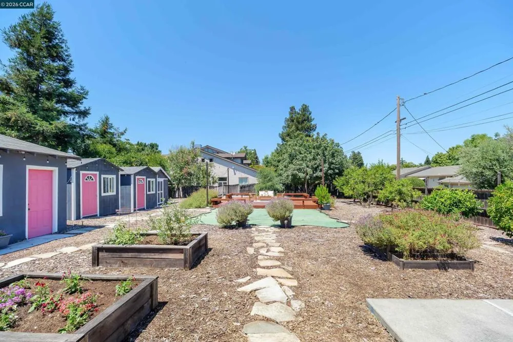 1616 2nd Ave Walnut Creek, CA 94597