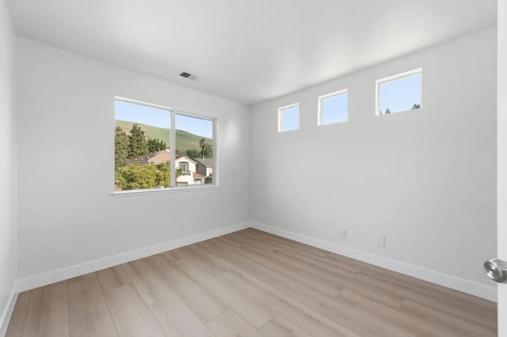 310 Grau Drive Fremont, CA 94536