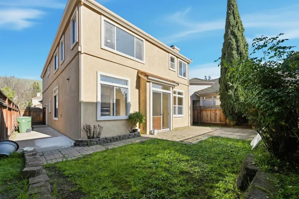310 Grau Drive Fremont, CA 94536