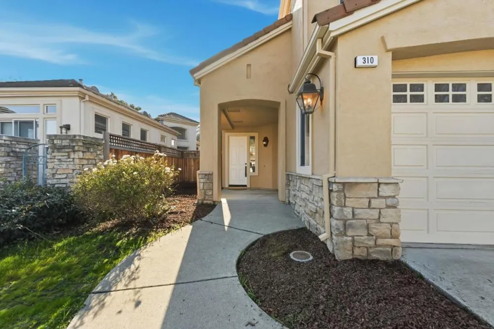 310 Grau Drive Fremont, CA 94536