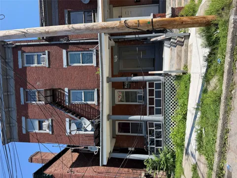 46 Benkard Avenue #2