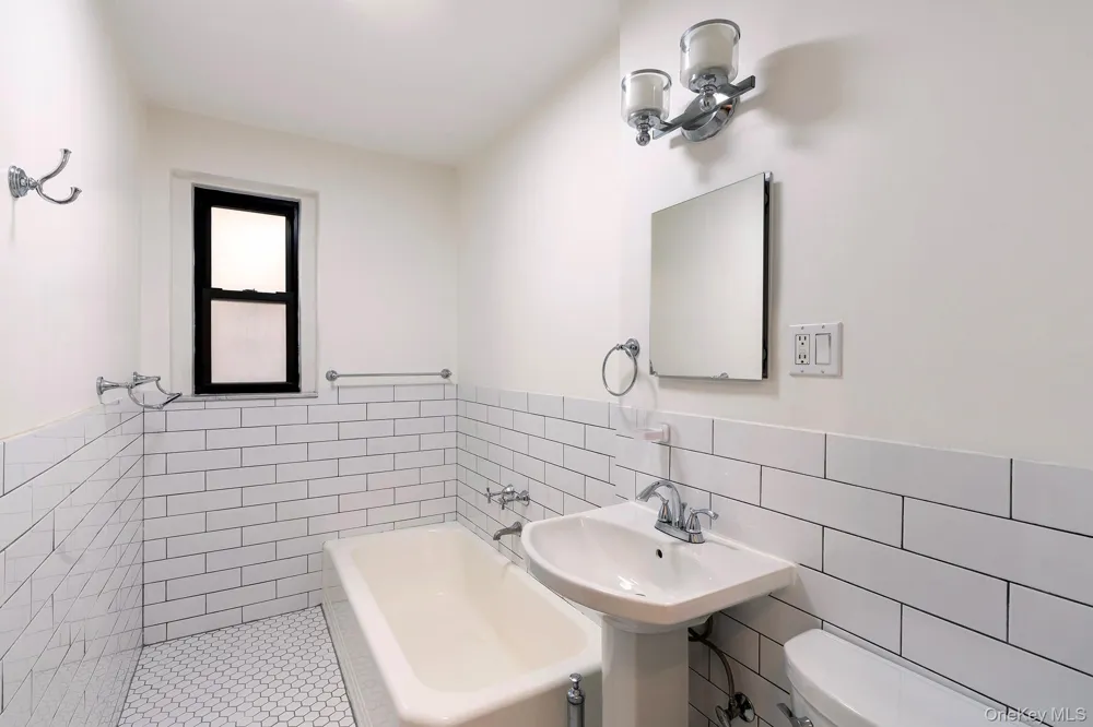 35-16 85th Street #1I Jackson Heights, NY 11372
