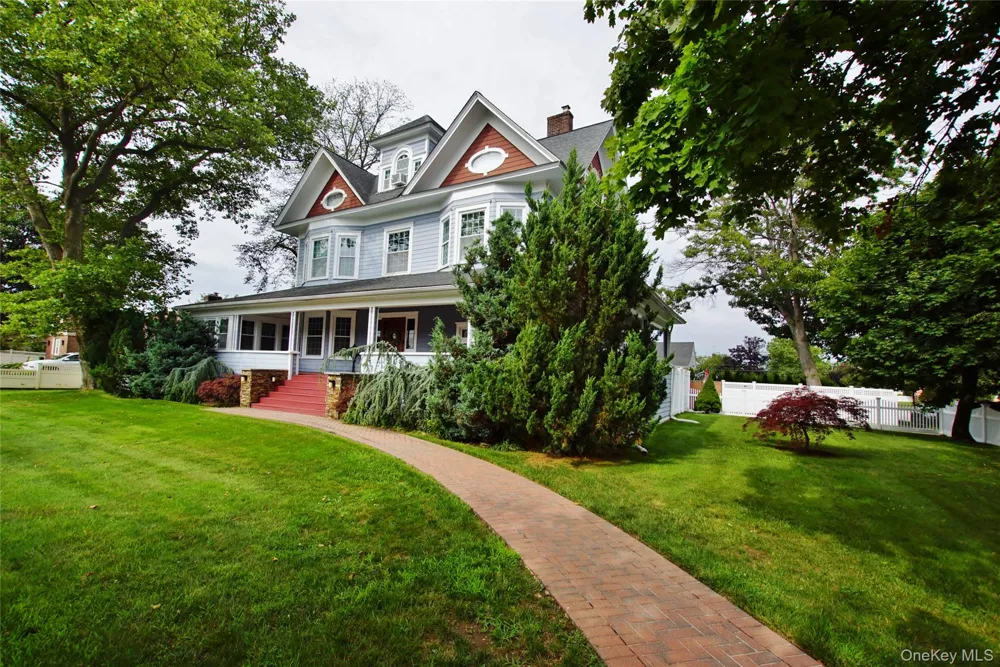 278 S Long Beach Avenue Freeport, NY 11520