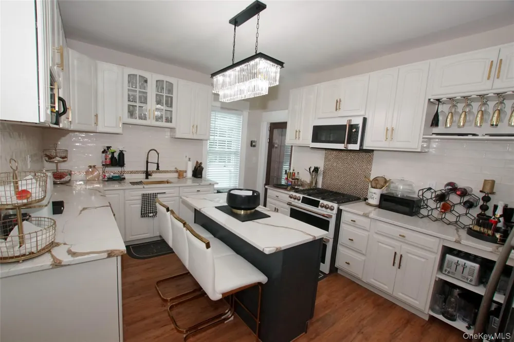 278 S Long Beach Avenue Freeport, NY 11520