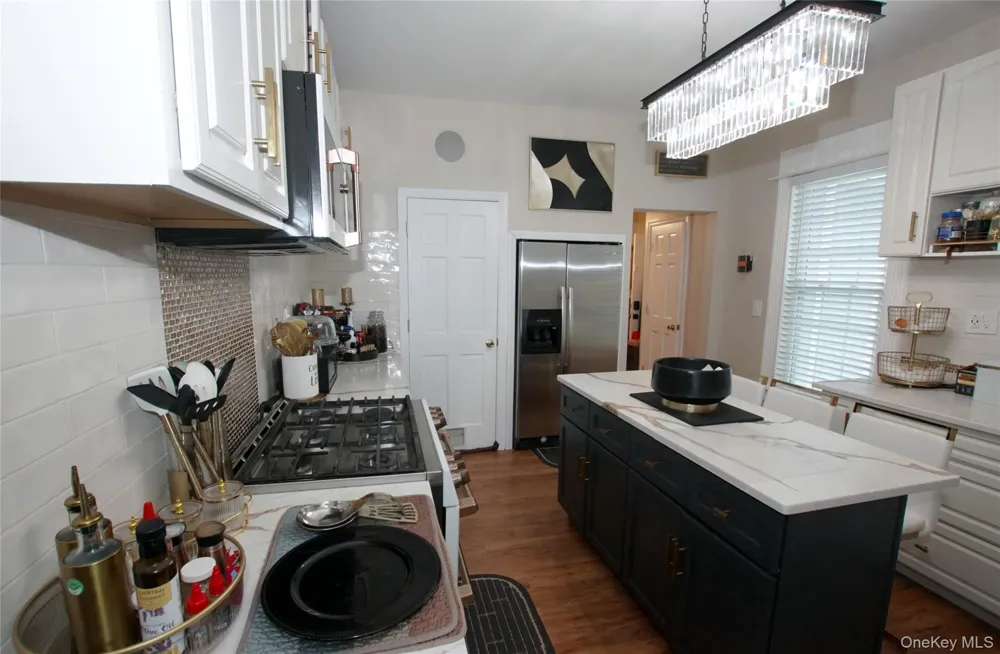 278 S Long Beach Avenue Freeport, NY 11520