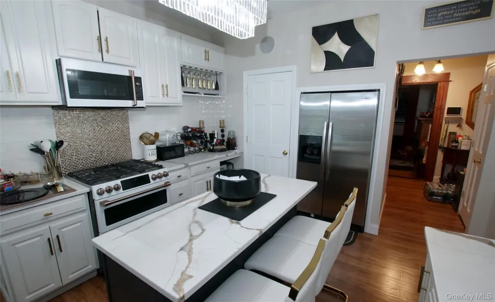 278 S Long Beach Avenue Freeport, NY 11520