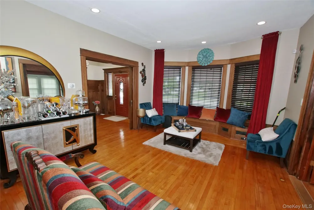 278 S Long Beach Avenue Freeport, NY 11520
