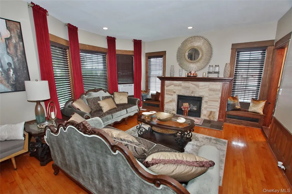 278 S Long Beach Avenue Freeport, NY 11520